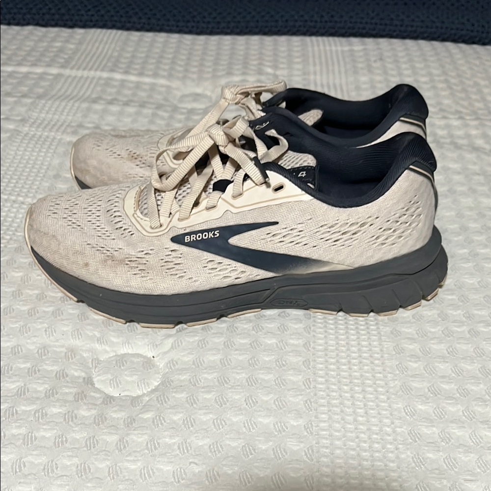 Brooks Beige and Black Running Shoes